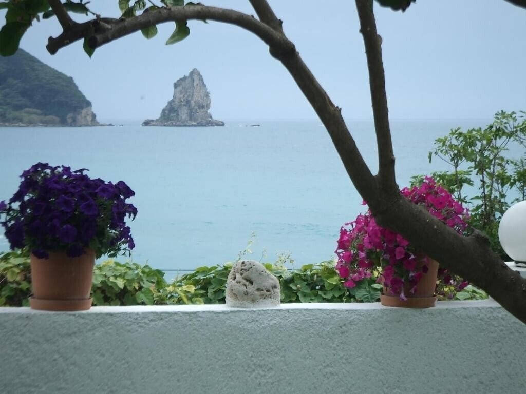 Отель Agathi Beach House 2*