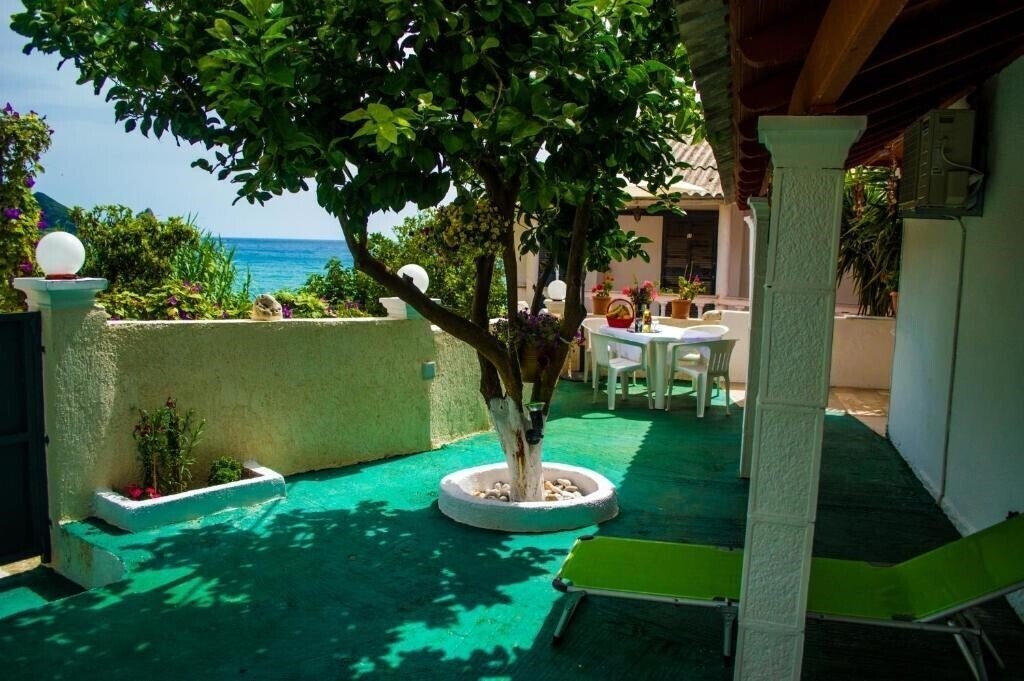 Фотография Agathi Beach House 2*