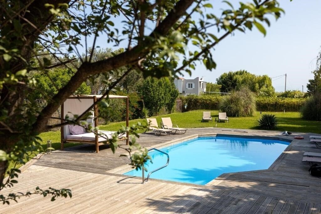 Фото Gyra Villas 3*
