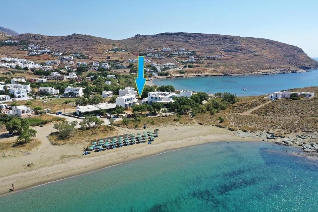 Готель Nostos Resort 3*