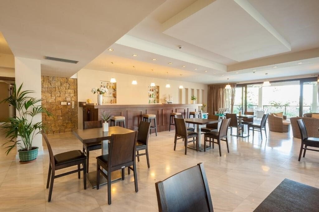 Изображение Porto Plaza Beach Resort Hotel 4*