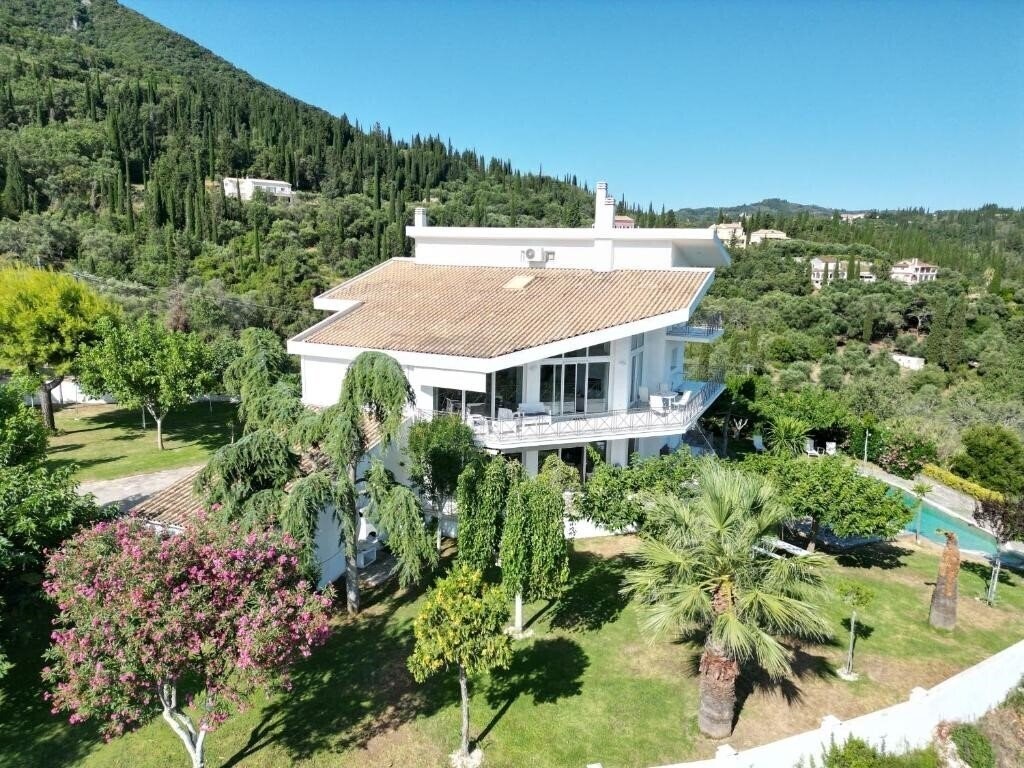 Картинка Mythos Apts Rentit 3*