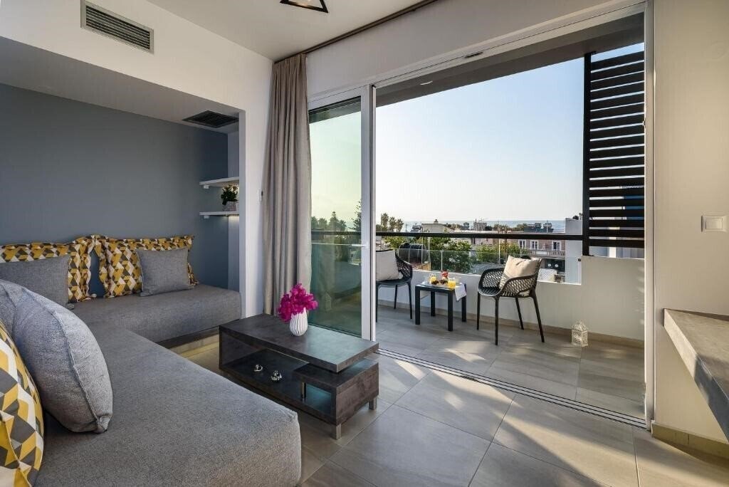 Фотография Solar Apartments 4*