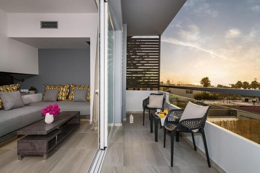 Изображение Solar Apartments 4*