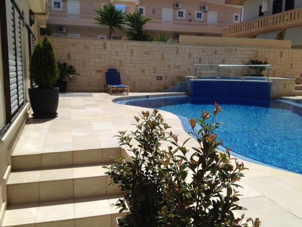 Отель Villa Angelica Studios & Apartments 3*
