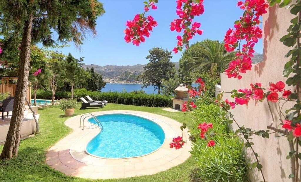 Фотография Out Of The Blue Beach Resort 5*