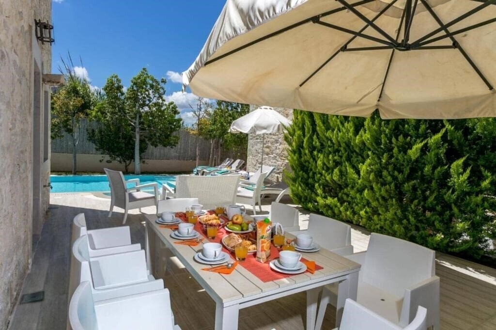 Картинка Villa Dominikos 4*