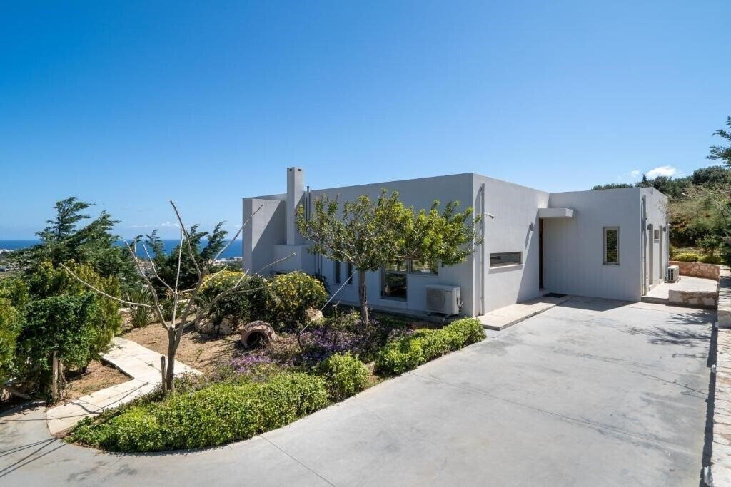 Фотография Sea View Villas 4*