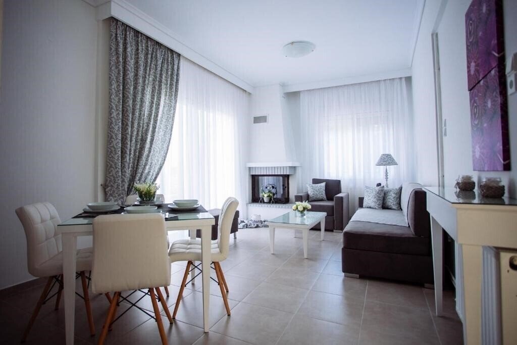 Отель Villa Kiza Apartments 4*