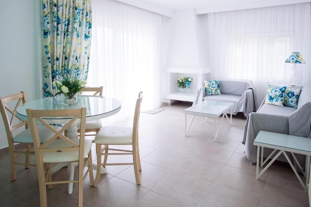 Фото Villa Kiza Apartments 4*
