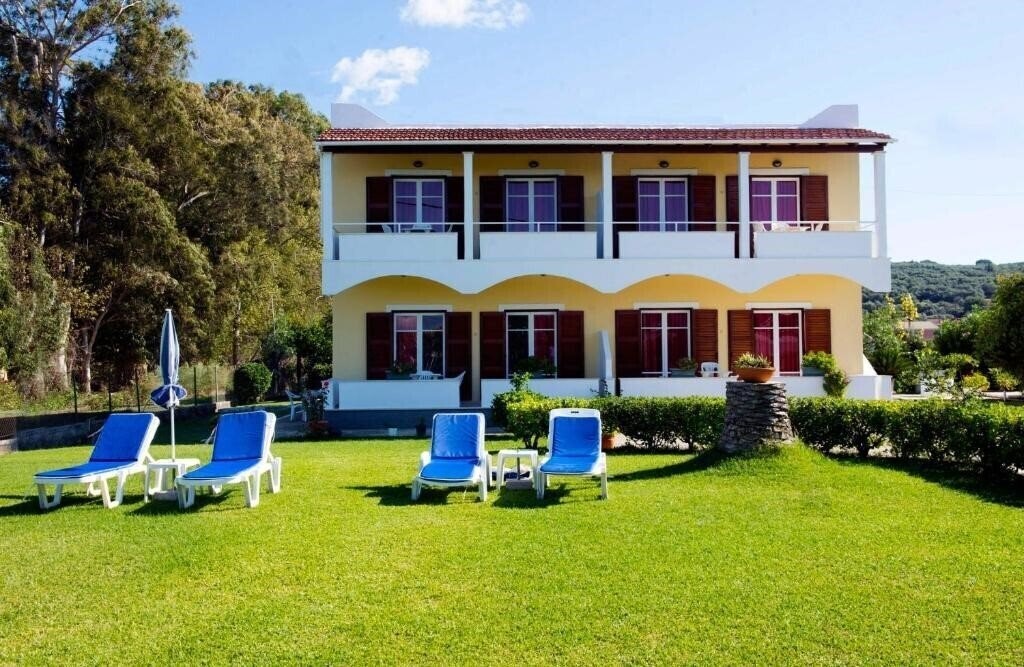 Фото Alexandra On The Beach 4*