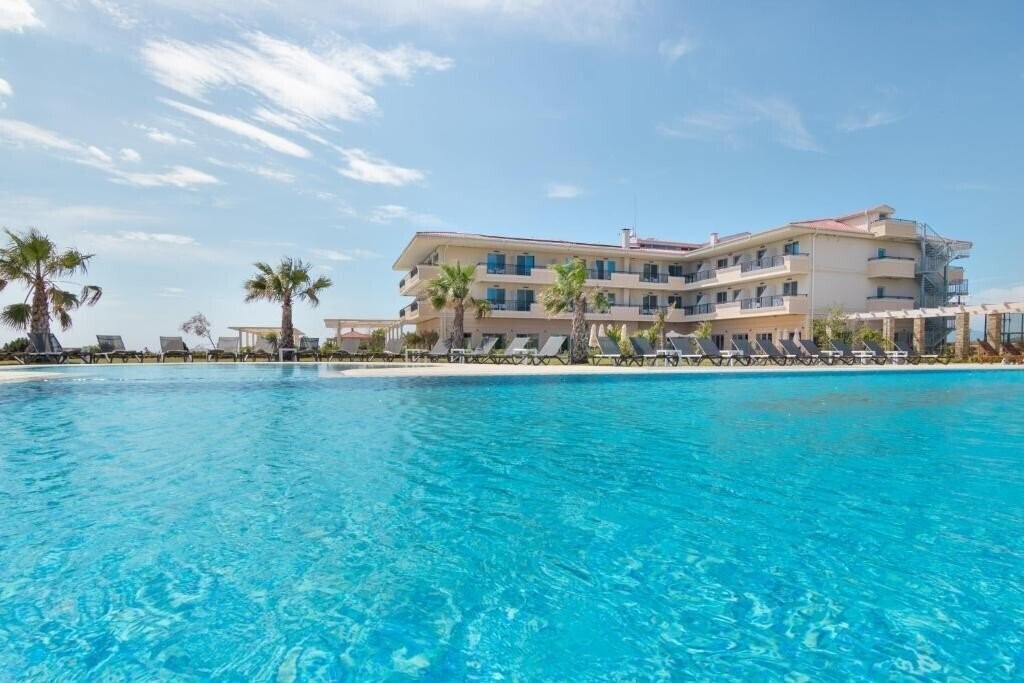 Готель King Maron Wellness Beach Hotel 4*