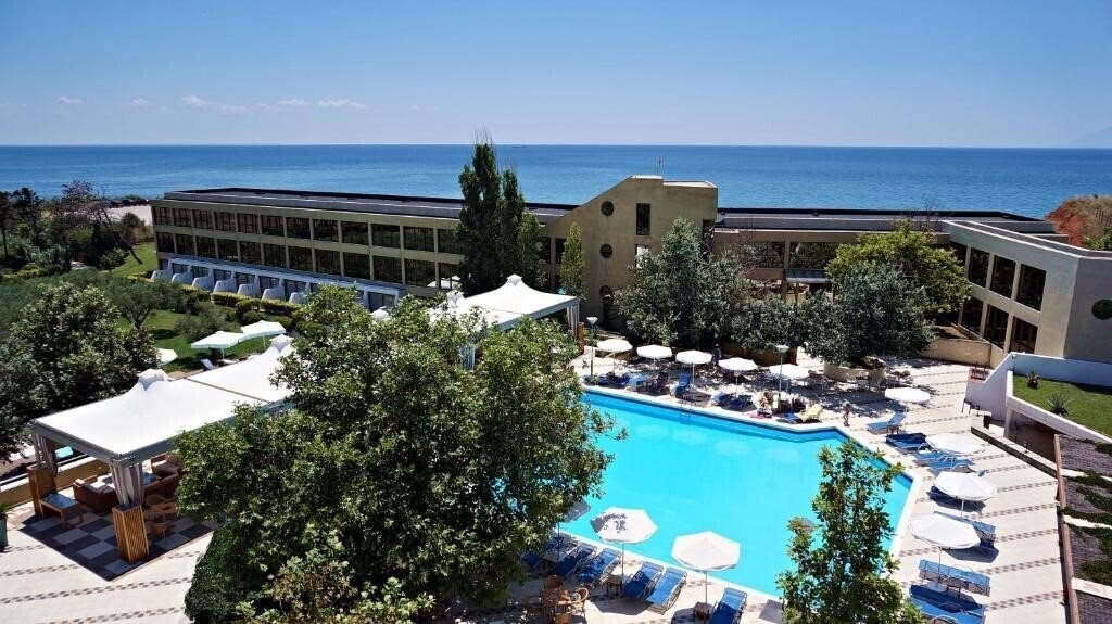 Готель Alexander Beach Hotel & SPA 5*