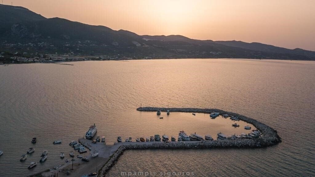 Фото Studios Pahnis 3*