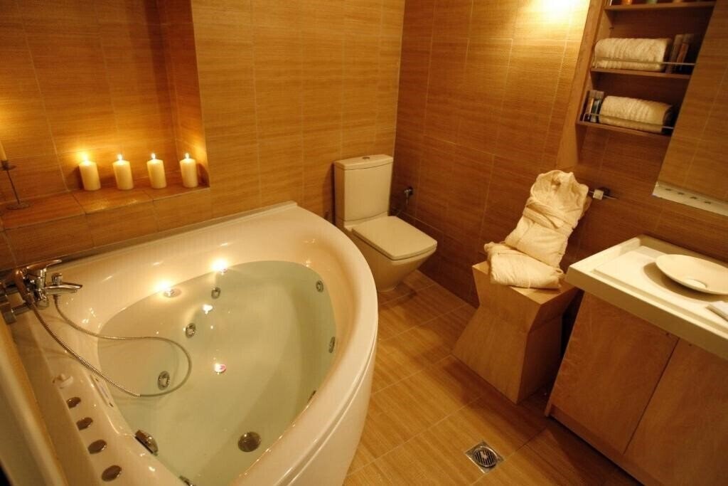 Фото Mikro Papigo 1700 Hotel & Spa 5*