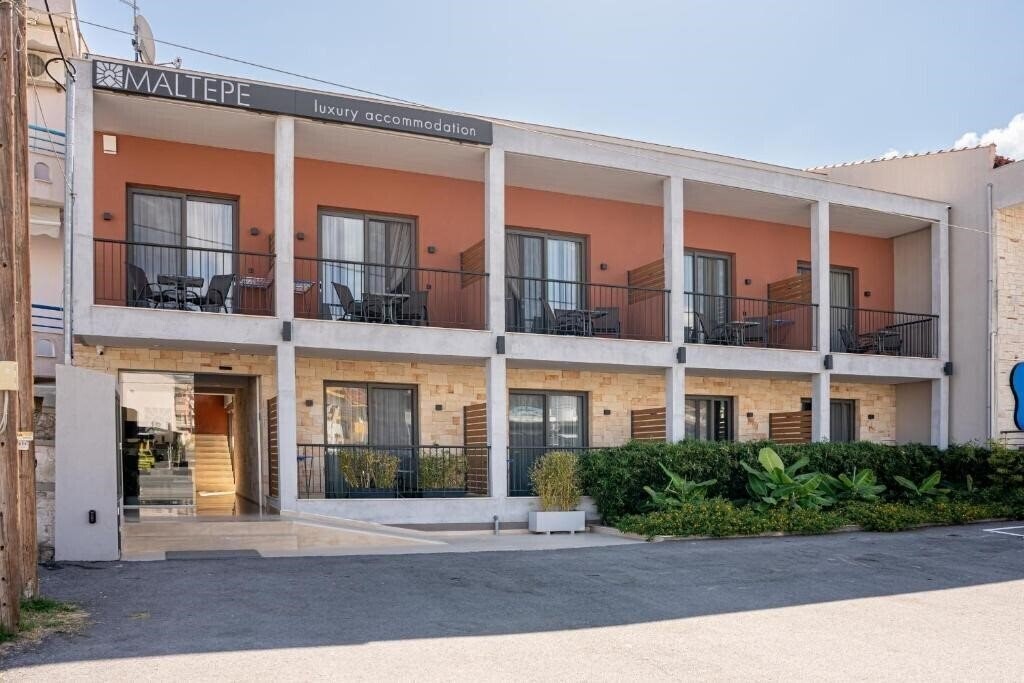 Фотографія Maltepe Luxury Accommodation By Travelpro Services 2*