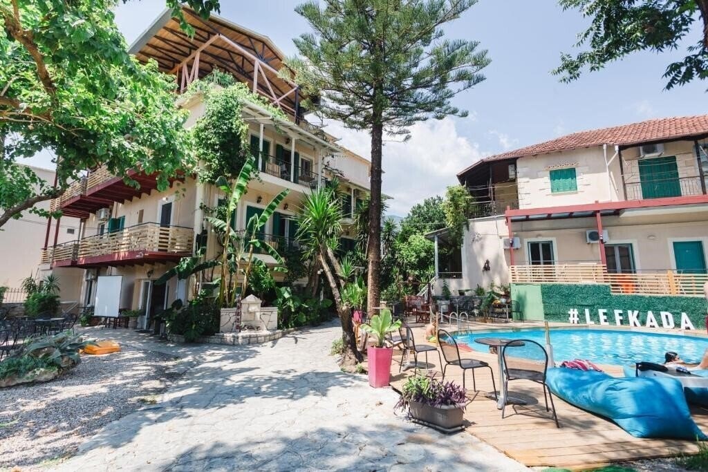 Готель Ionian Paradise Apartments 3*