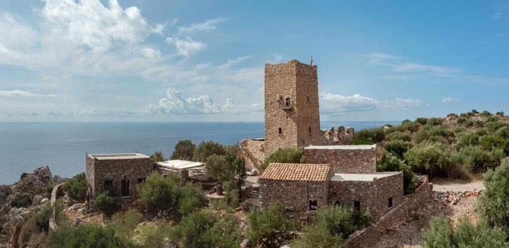 Картинка Tainaron Blue Retreat 4*