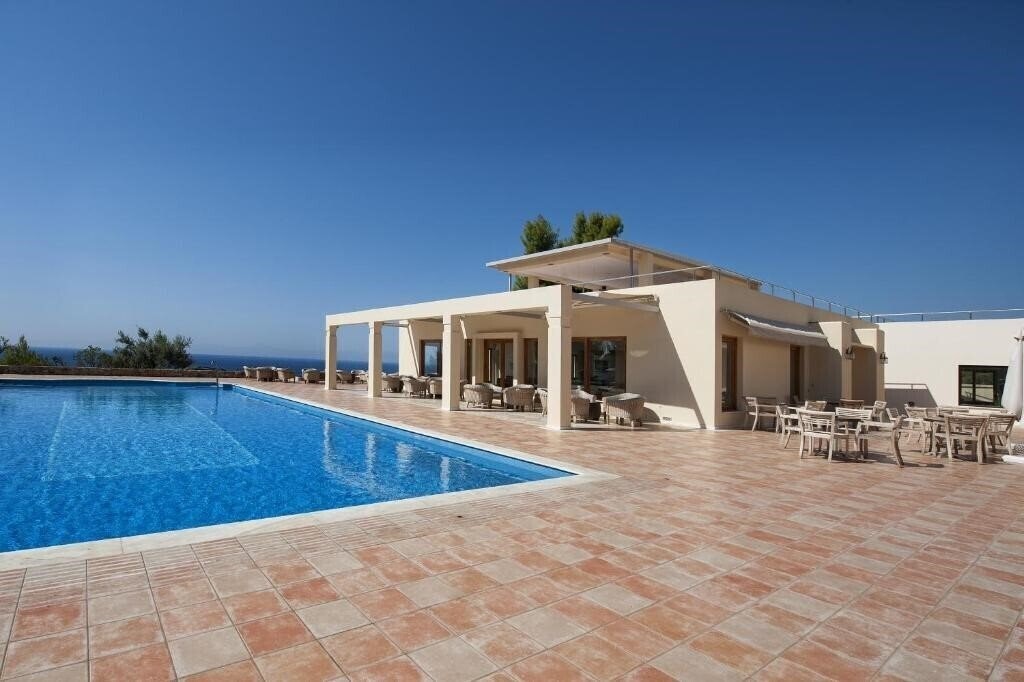 Фото Alonissos Beach Bungalows & Suites Hotel 4*