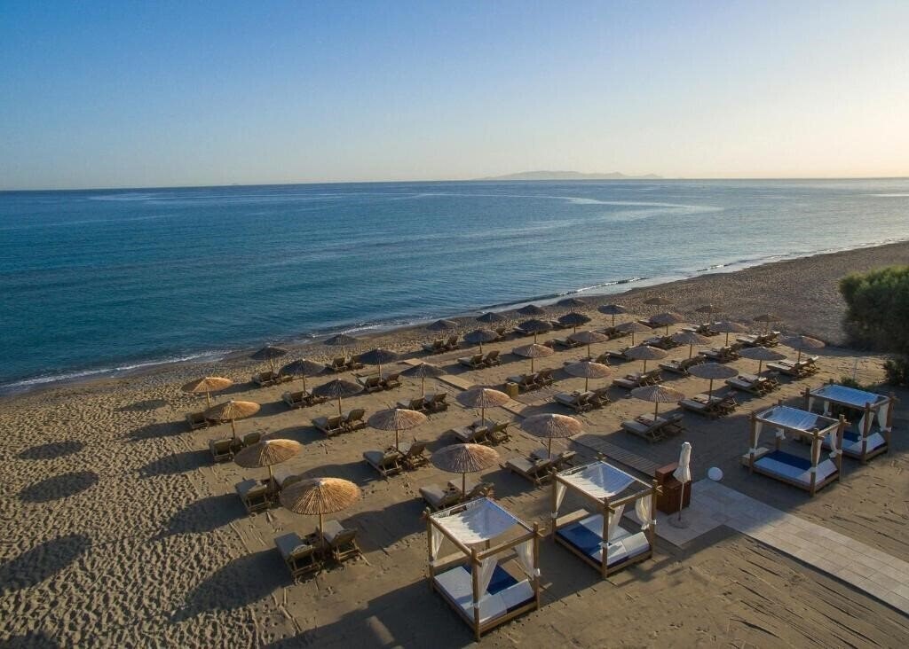 Картинка Enorme Teatro Beach 4*