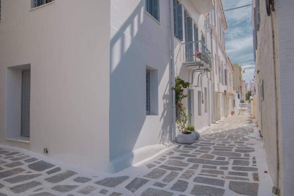 Фото Micra Anglia Boutique Hotel 5*
