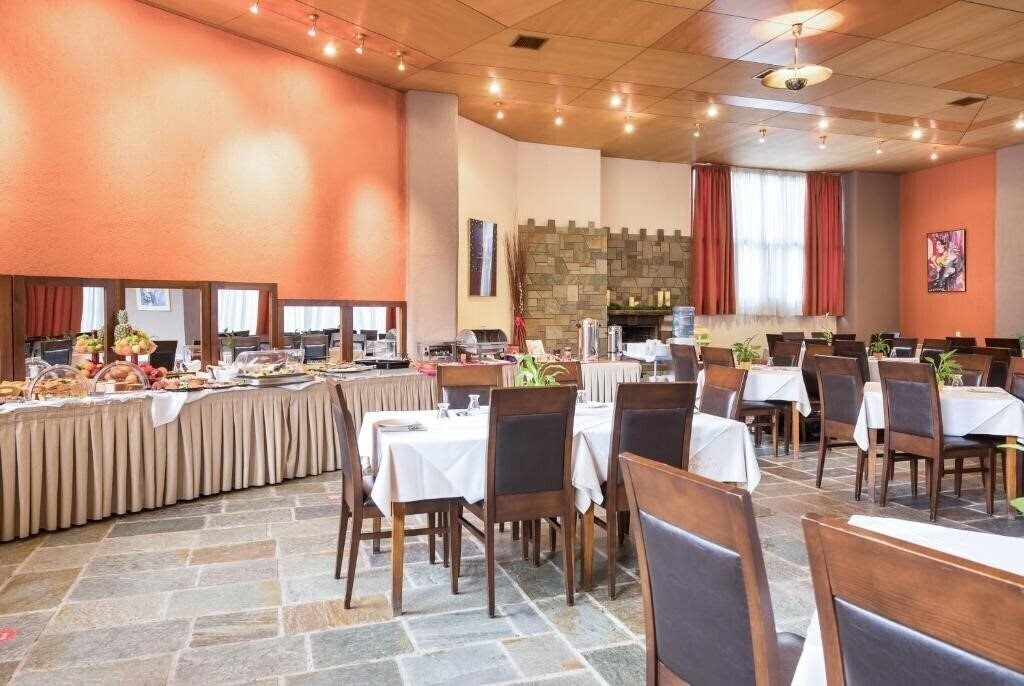 Фотографія Arahova Inn Hotel 3*