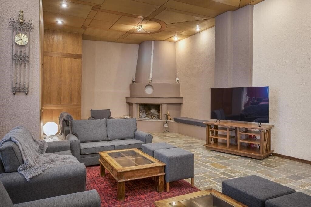 Зображення Arahova Inn Hotel 3*