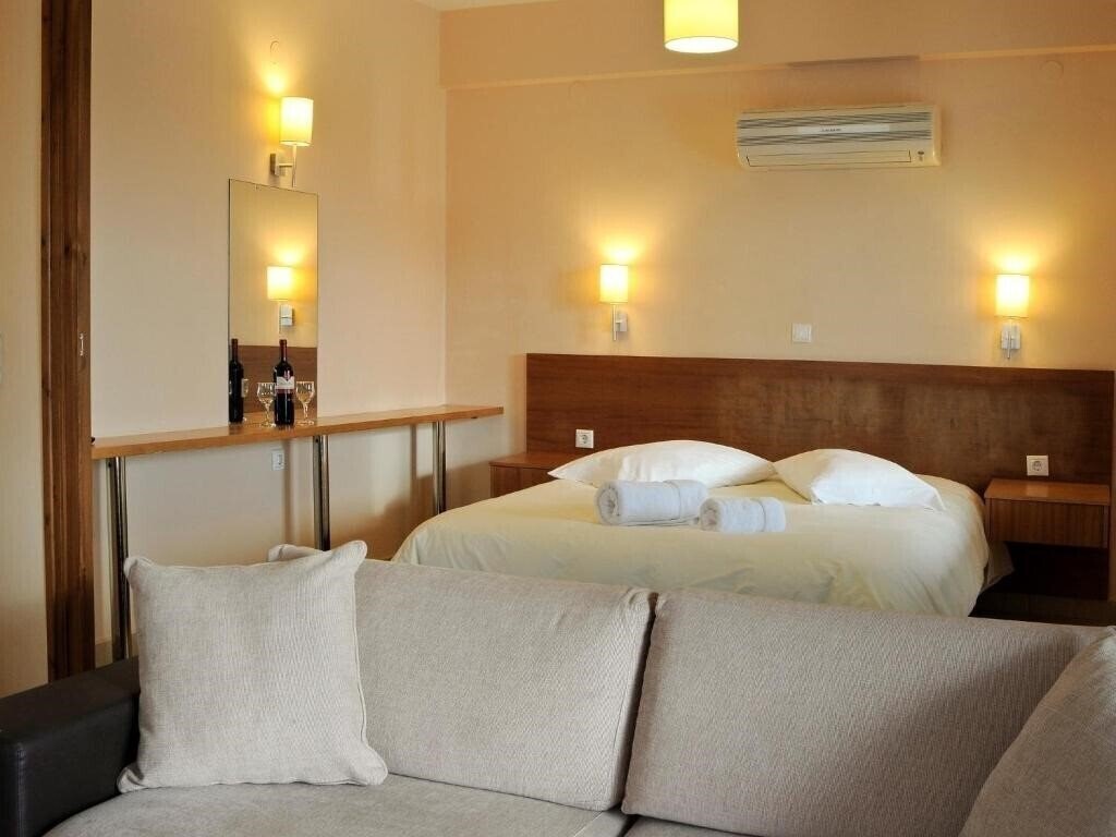 Фото Karayiannis Villas вилла