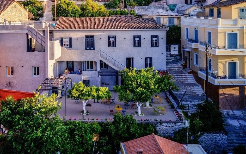 Фото Aethra Boutique Rooms 3*