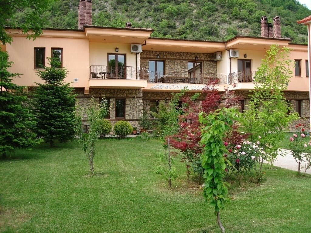 Отель Armonia Aridea 3*