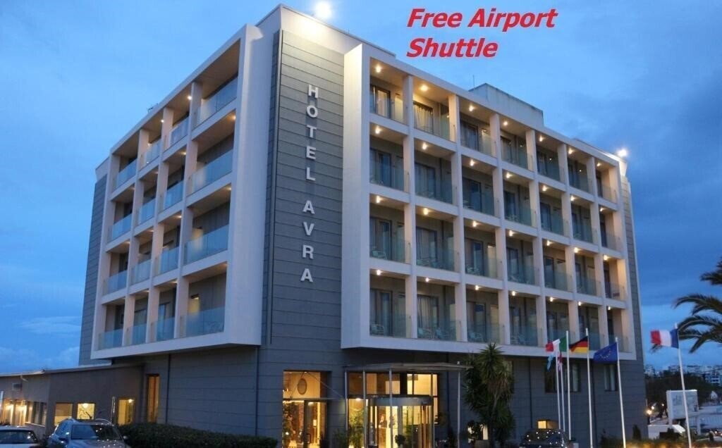 Отель Avra Rafina 4*