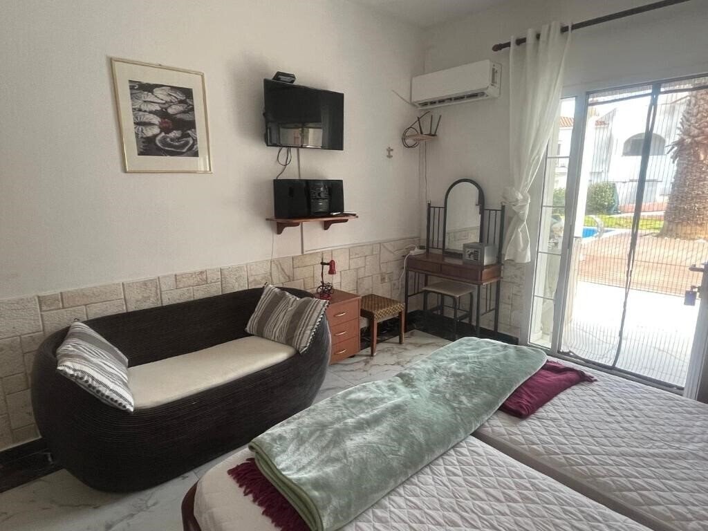 Фото Villa Askamnia 3*