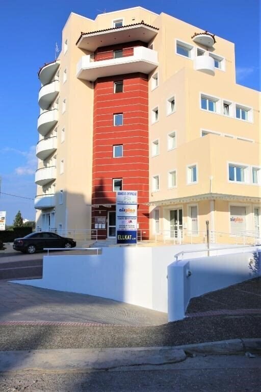 Отель GK Airport Suites 3*