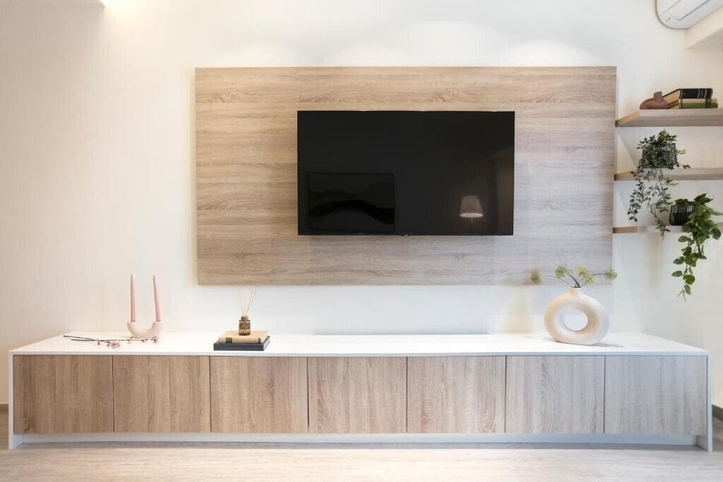 Фото Deluxe Apartment In Kallithea 4*