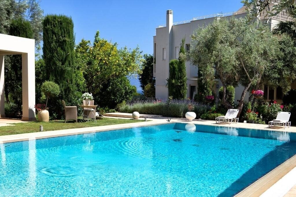 Готель The Marble Resort 5*