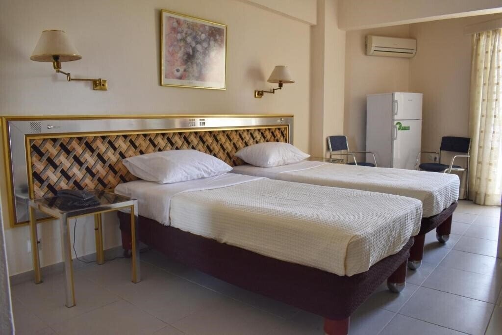 Фотография Theoxenia Hotel Messolongi 3*