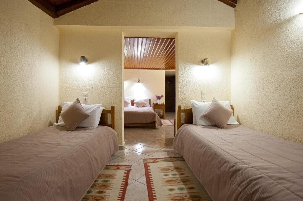 Фото Hermes Delphi Hotel 3*
