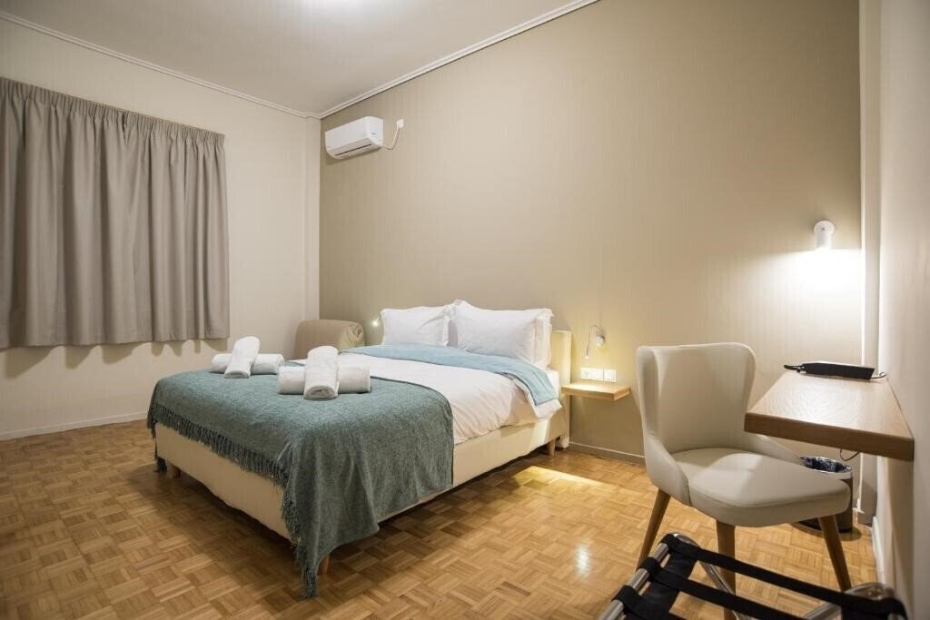 Фото V Hotel Delphi 4*