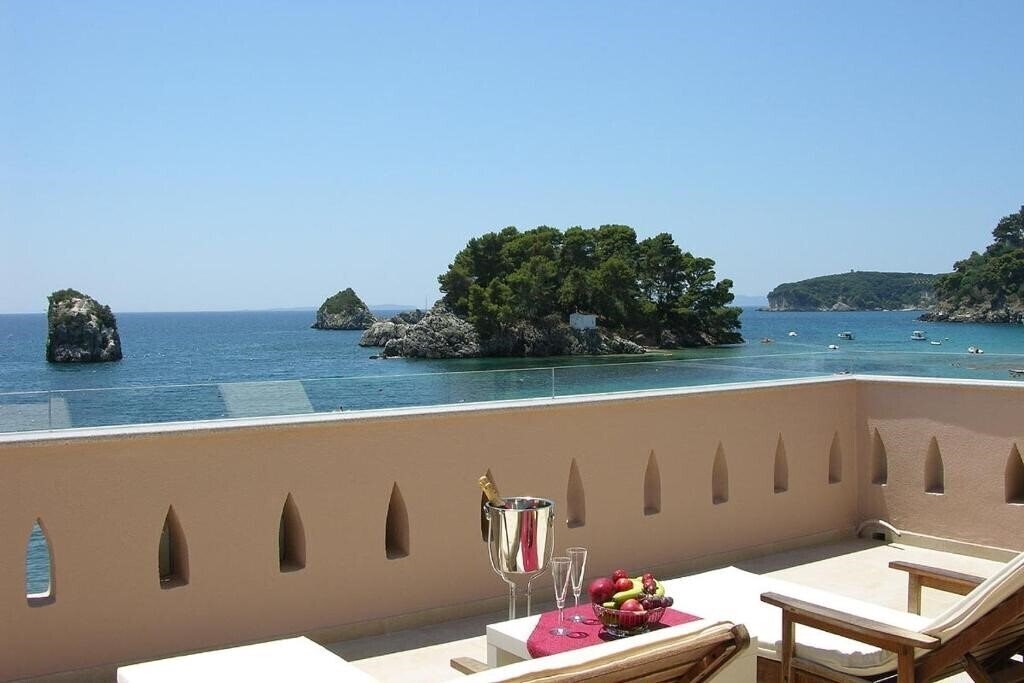 Отель Utopia Hotel 5*