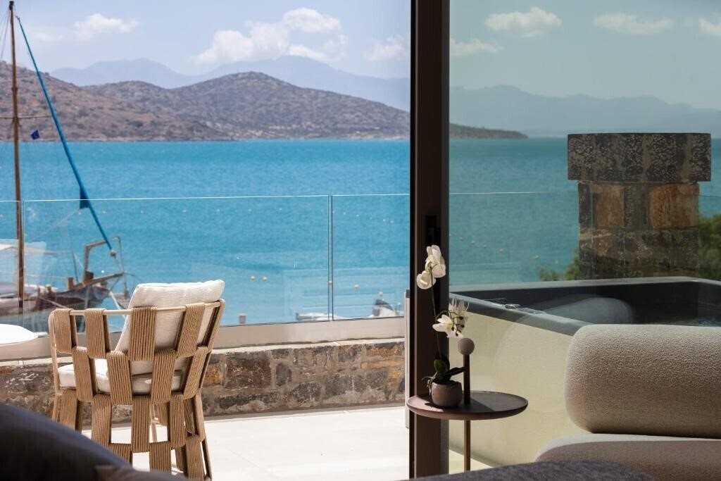 Отель Naiades Boutique Hotel Adults Only 5*