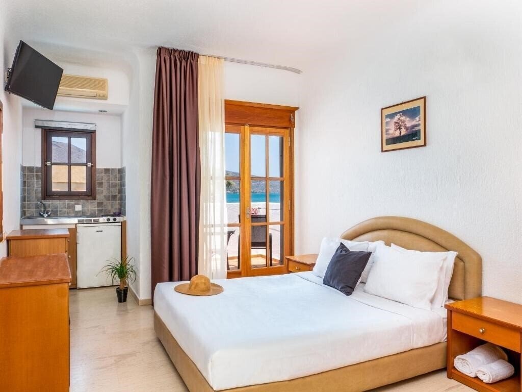 Фото Alikes Suites & Studios 4*