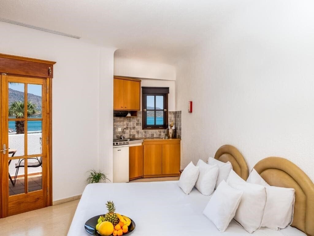 Картинка Alikes Suites & Studios 4*