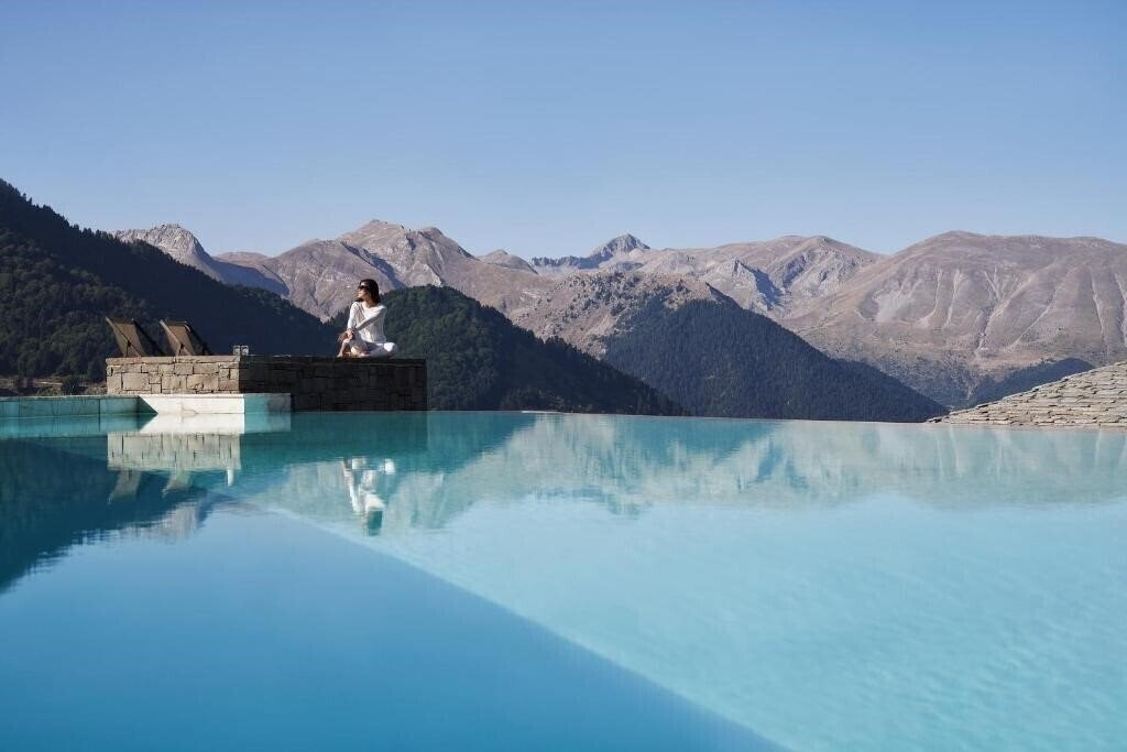 Отель Grand Forest Metsovo 5*