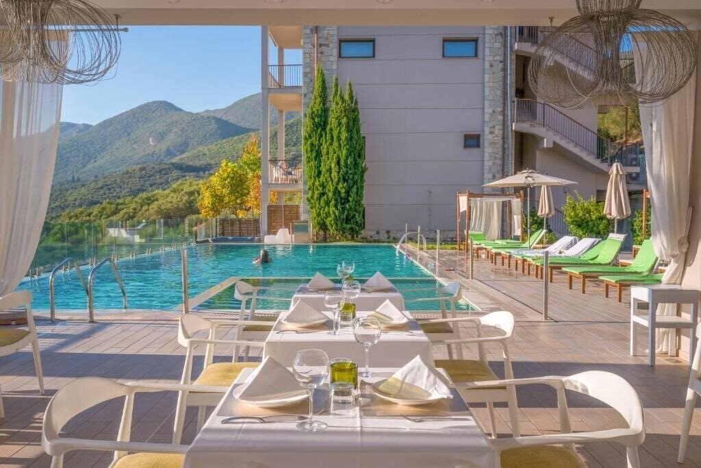 Фото Salvator Hotel Villas & SPA 4*