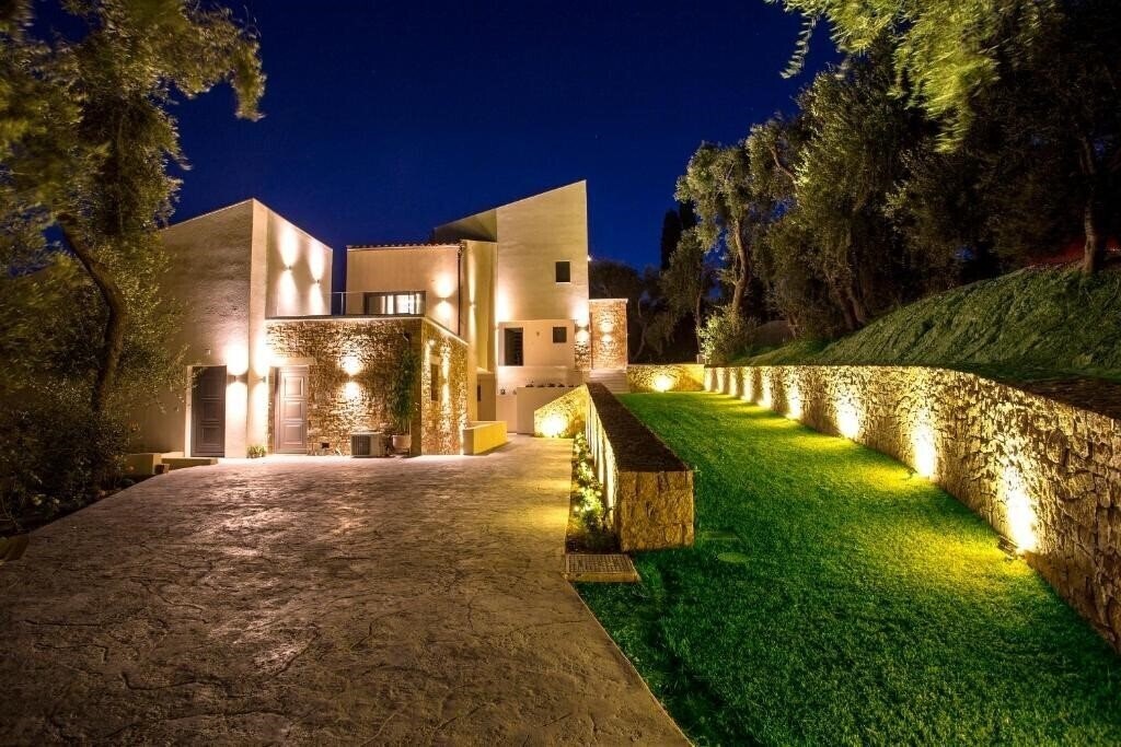 Отель Golden Bay Suites And Maisonettes (Parga) 4*