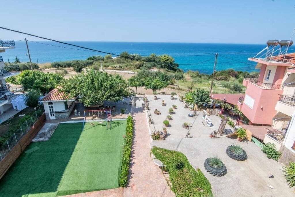 Картинка Agios Thomas 3*