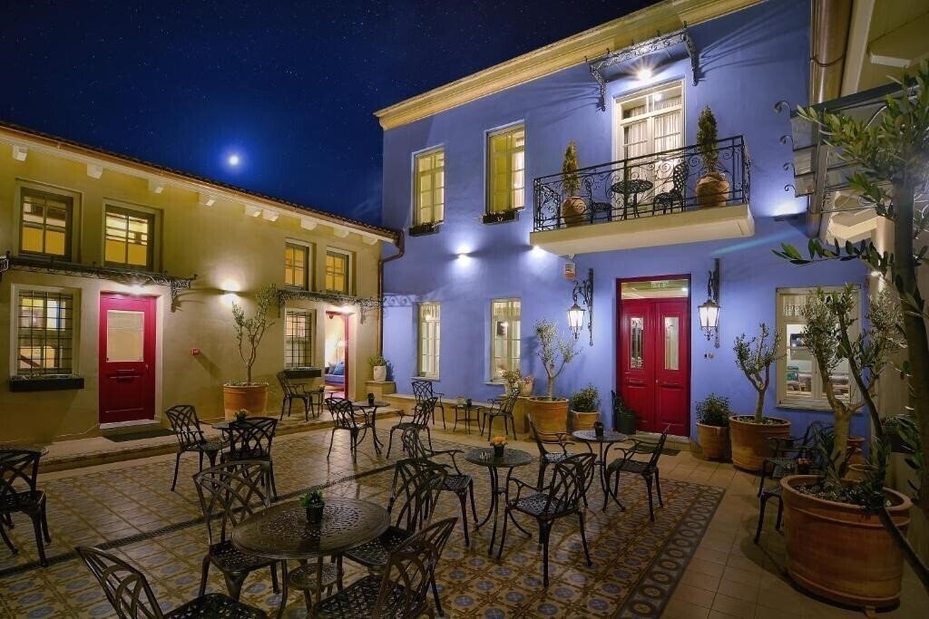 Готель Hotel Antique 5*