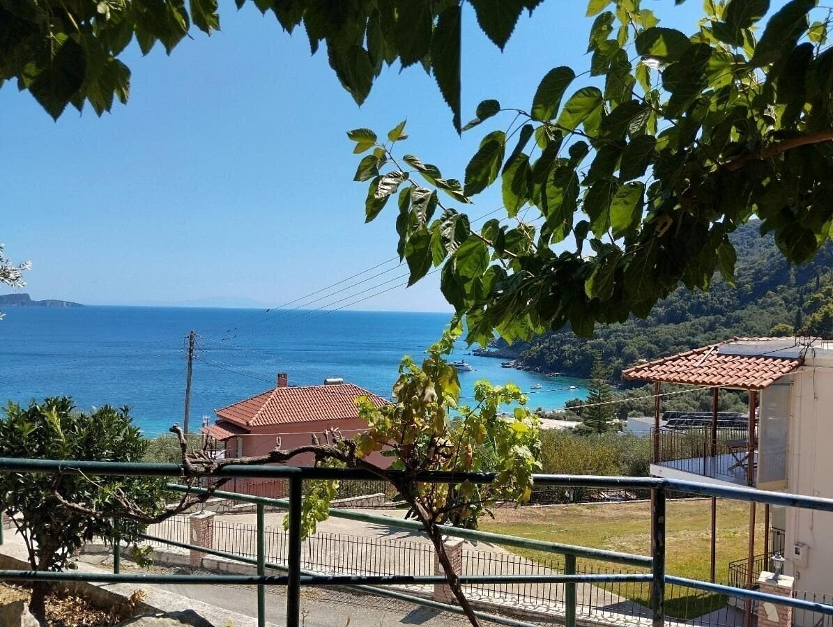 Фото Theasea Apartments 3*