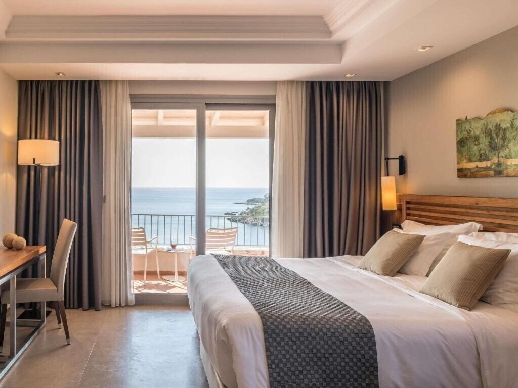 Фотография Movenpick Resort Agios Nikolaos Sivota 4*