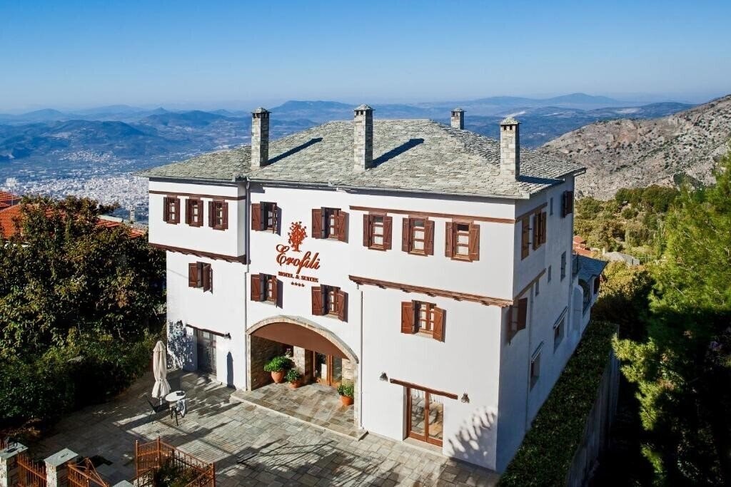 Готель Erofili Hotel & Suites 3*